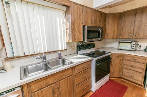 775 E 236th St, Euclid, OH 44123 photo 11