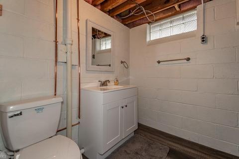 29679 Robert St, Wickliffe, OH 44092 photo 24