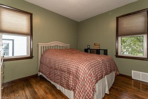 29679 Robert St, Wickliffe, OH 44092 photo 14