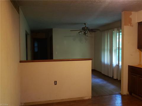 7558 Lanese Dr, Windsor, OH 44099 photo 9