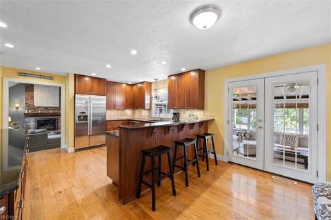 359 Bell St, Chagrin Falls, OH 44022 photo 11