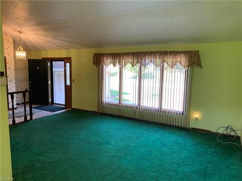 2763 Brian Dr, Parma, OH 44134 photo 4