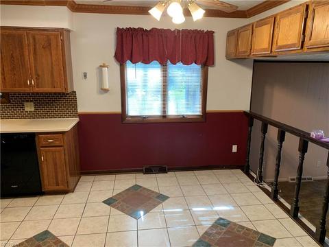 2763 Brian Dr, Parma, OH 44134 photo 9