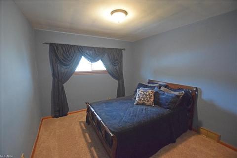 2984 Winthrop Dr, Parma, OH 44134 photo 16