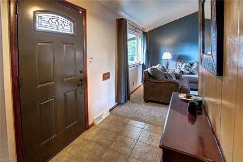 2780 Hetzel Dr, Parma, OH 44134 photo 14