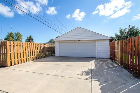 2780 Hetzel Dr, Parma, OH 44134 photo 33