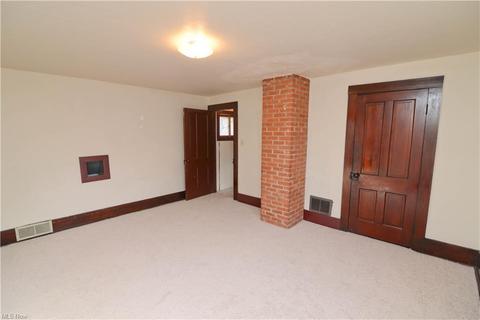 114 Elm St, Struthers, OH 44471 photo 14