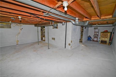 114 Elm St, Struthers, OH 44471 photo 19