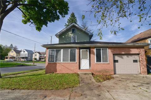 114 Elm St, Struthers, OH 44471 photo 3