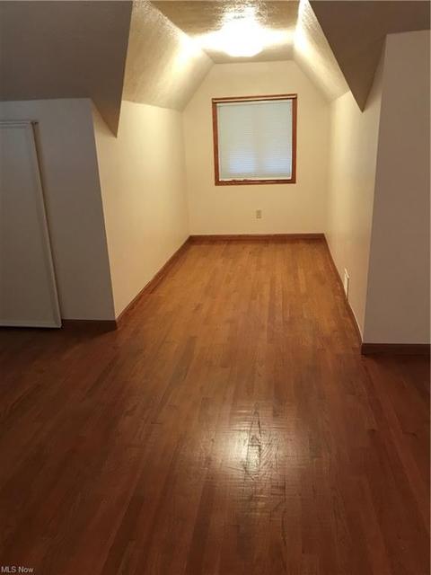 9515 Elsmere Dr, Parma, OH 44130 photo 17