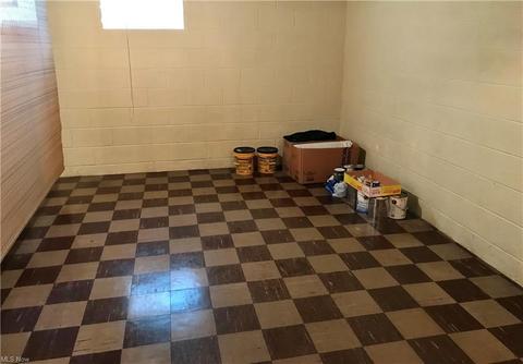 9515 Elsmere Dr, Parma, OH 44130 photo 21