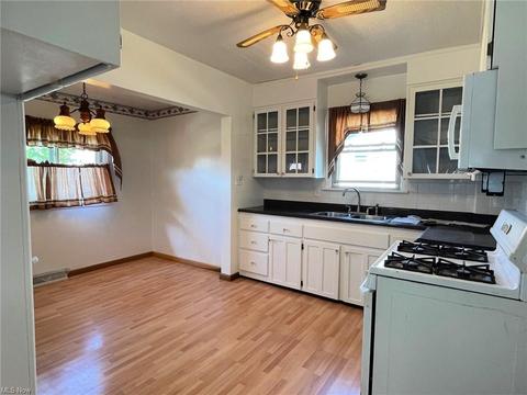 1663 S Seneca Ave, Alliance, OH 44601 photo 6