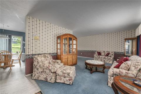 7709 State Rd, Parma, OH 44134 photo 3