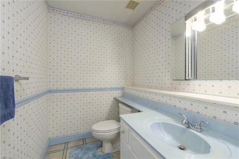 7709 State Rd, Parma, OH 44134 photo 16