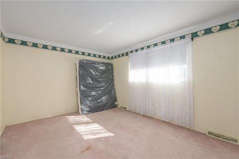 7709 State Rd, Parma, OH 44134 photo 19