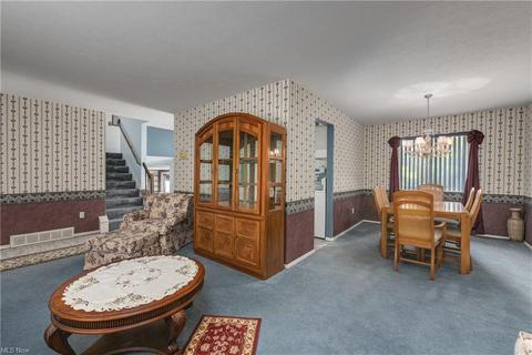 7709 State Rd, Parma, OH 44134 photo 5