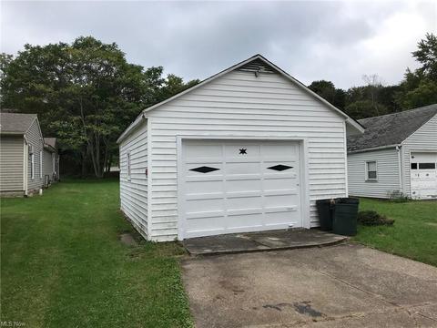 1028 Hamlin Dr, Ashtabula, OH 44004 photo 9