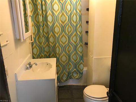 1028 Hamlin Dr, Ashtabula, OH 44004 photo 7