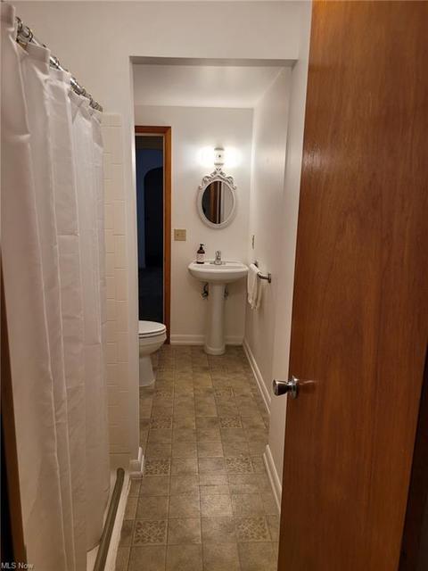 33900 Eddy Rd, Willoughby Hills, OH 44094 photo 9