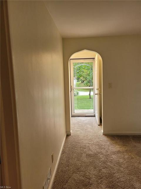 33900 Eddy Rd, Willoughby Hills, OH 44094 photo 2