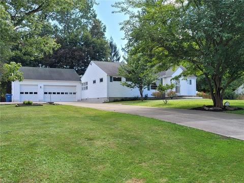 33900 Eddy Rd, Willoughby Hills, OH 44094 photo 1