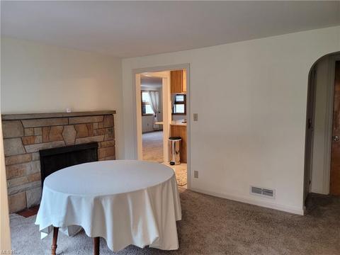 33900 Eddy Rd, Willoughby Hills, OH 44094 photo 3