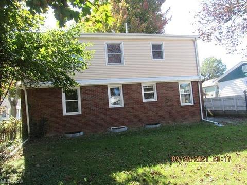 2003 E 40th St, Ashtabula, OH 44004 photo 2