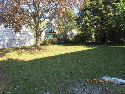 2003 E 40th St, Ashtabula, OH 44004 photo 13