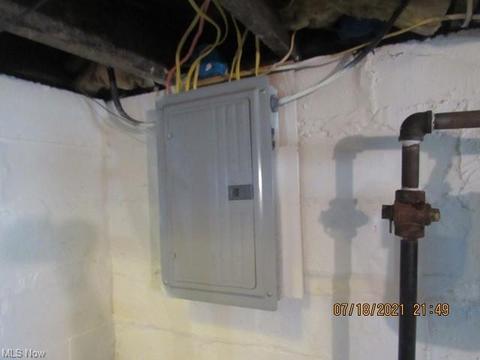 2003 E 40th St, Ashtabula, OH 44004 photo 12
