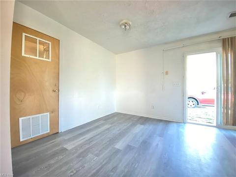 2024 Middle Ave, Elyria, OH 44035 photo 7