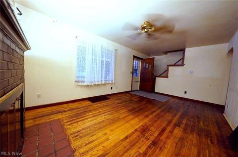 1308 Union Ave, Ashtabula, OH 44004 photo 4
