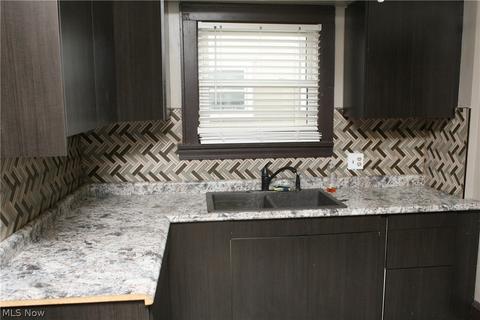 2322 10th St NW, Canton, OH 44708 photo 9