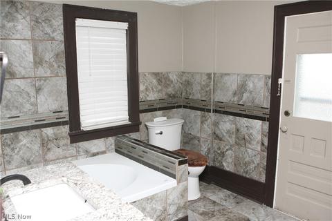 2322 10th St NW, Canton, OH 44708 photo 13