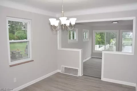 350 E 266th St, Euclid, OH 44132 photo 7