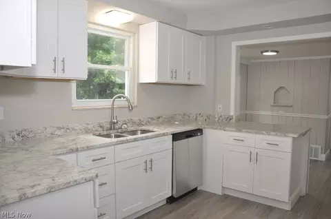 350 E 266th St, Euclid, OH 44132 photo 18
