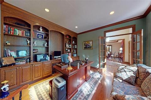 5142 Berrington Ct, Solon, OH 44139 photo 8