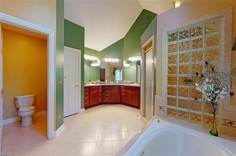 5142 Berrington Ct, Solon, OH 44139 photo 22