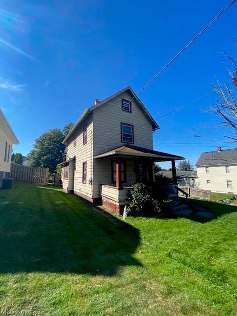 39 Center St, Struthers, OH 44471 photo 2