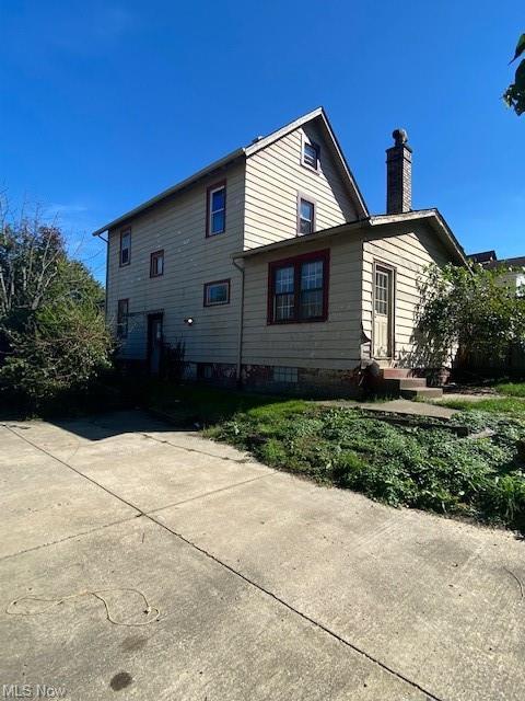39 Center St, Struthers, OH 44471 photo 4