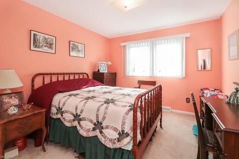 1908 12 Grafton Rd, Elyria, OH 44035 photo 11