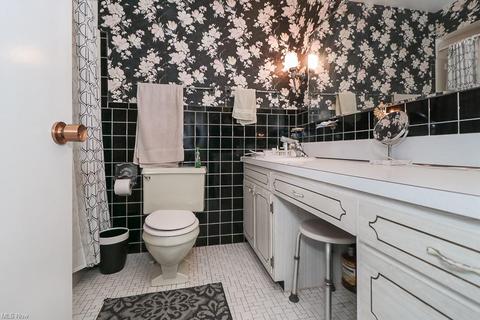1908 12 Grafton Rd, Elyria, OH 44035 photo 10
