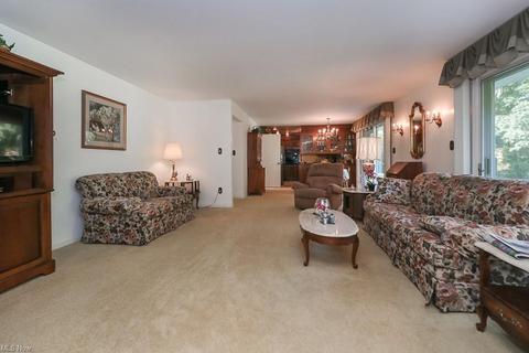 1908 12 Grafton Rd, Elyria, OH 44035 photo 5