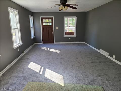 175 Roosevelt Ave, Elyria, OH 44035 photo 4