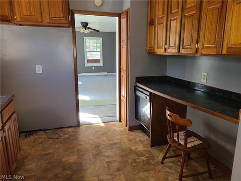 175 Roosevelt Ave, Elyria, OH 44035 photo 6