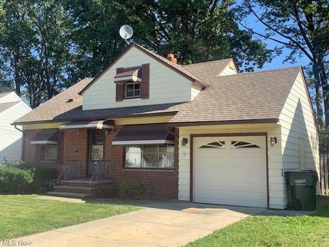 281 E 255th St, Euclid, OH 44132 photo 1