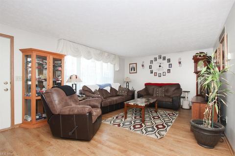 40015 Parsons Rd, Lagrange, OH 44050 photo 3