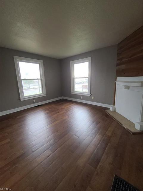 189 Wertz Ave NW, Canton, OH 44708 photo 4