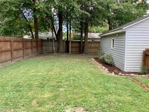837 Boston Ave, Elyria, OH 44035 photo 4