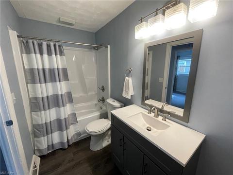 837 Boston Ave, Elyria, OH 44035 photo 9