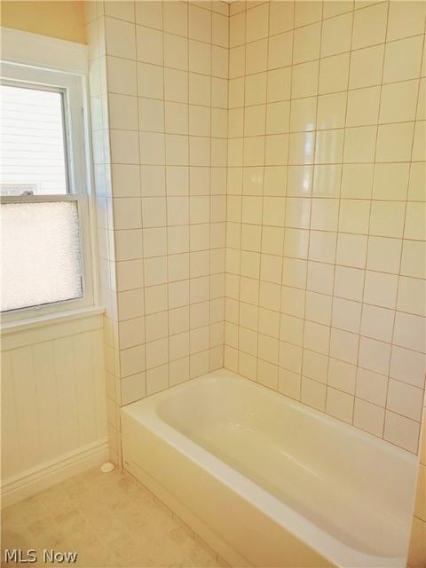 2313 E 32nd St, Lorain, OH 44055 photo 14